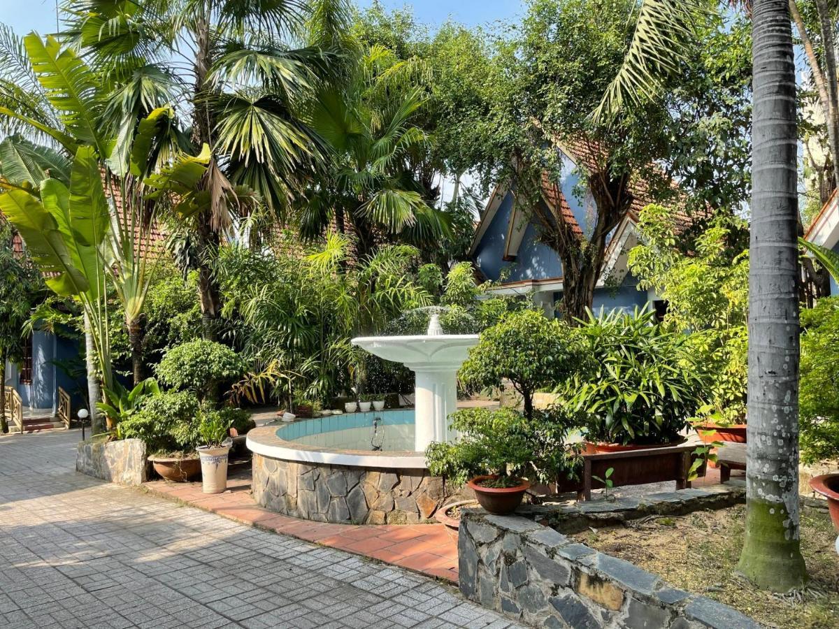 Song Tra Hotel Thu Dau Mot Екстер'єр фото
