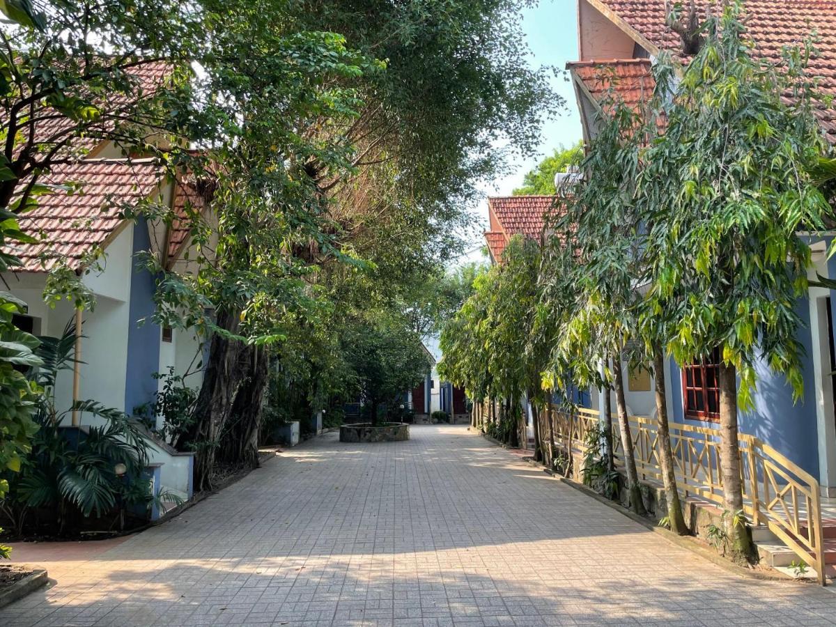Song Tra Hotel Thu Dau Mot Екстер'єр фото